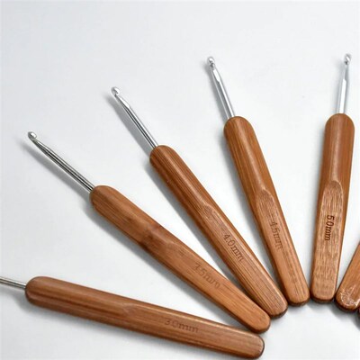 Bamboo Crochet Knitting Needles Hooks Yarn Weave Handle Hook