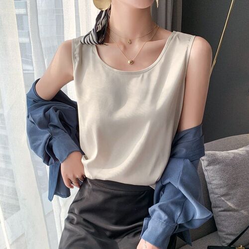 2023 New Fashion Silk Thin Short Sleeve Tees Slip Woman Summ