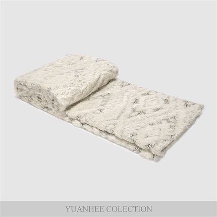 元熙壹品白色沙发毯办公室午睡空调毯小毯子搭巾盖毯毛毯床尾巾