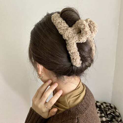 Autumn and winter high-end color lamb wool large grip clip c