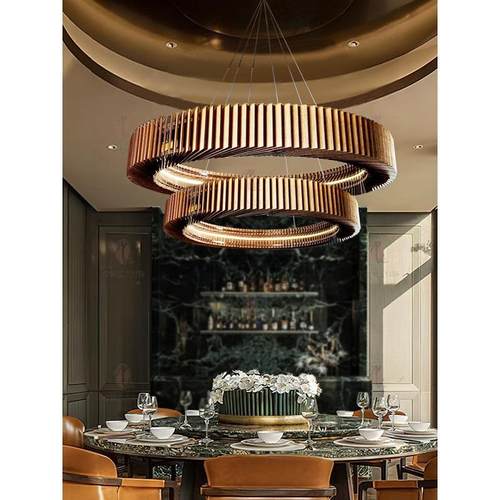 设计师餐厅吊灯2025新款店铺商用饭店包厢圆桌高级感实木餐饮灯具
