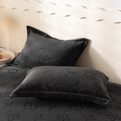 Warm Bed Fitted Sheet bedpread Coverlet  Mattress protector