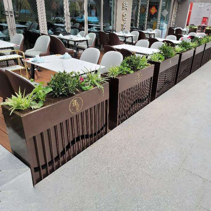 户外铁艺花箱组合不锈钢花槽移动室外隔断金属花坛种植售楼部花盆