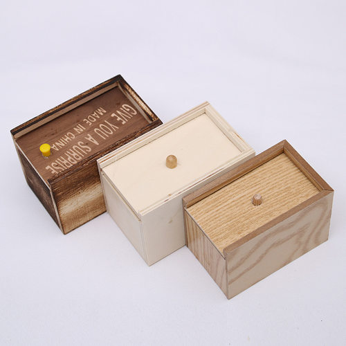 NEW Funny Scare Box Wooden Prank Spider Hidden in Case