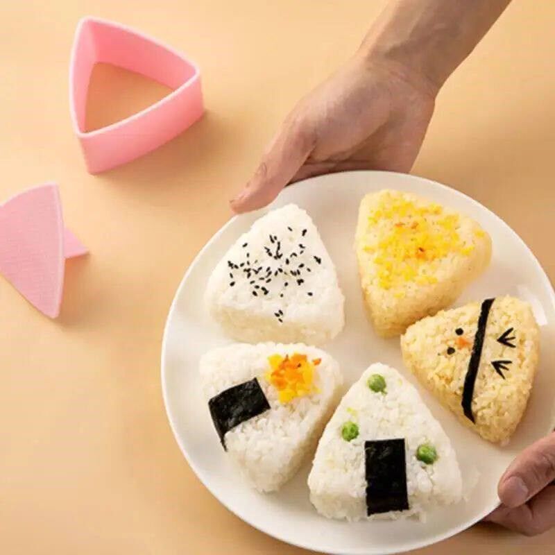 DIY Sushi Mold Onigiri Rice Ball Food Press Triangular Sushi - 实物图