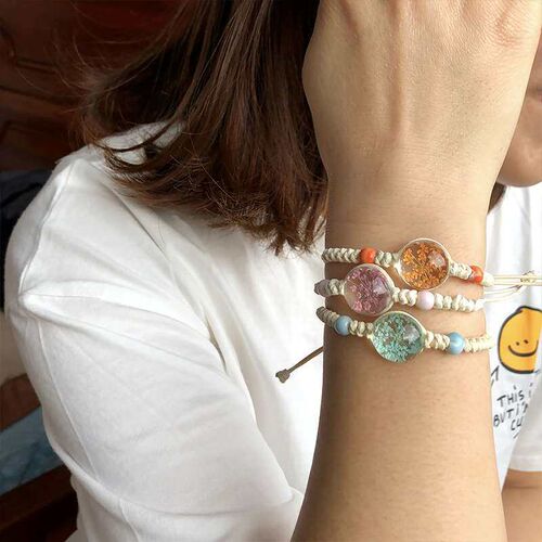 Transparent Crystal Life tee Dried Petals Woven Rope Brlet W