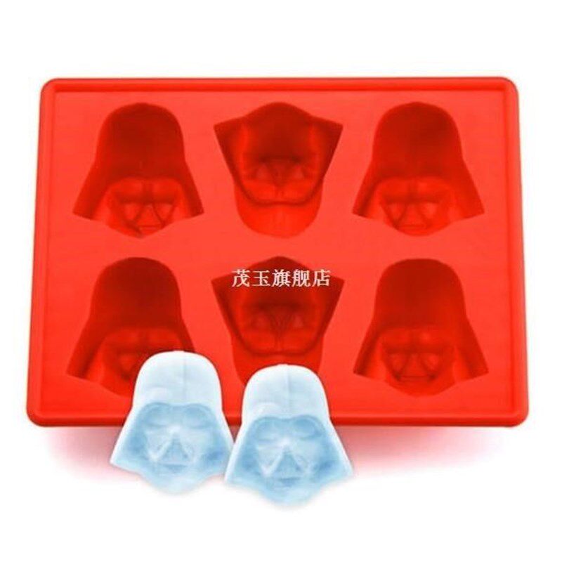 2Pcs Silicone Star Wars Darth Vader Cube Tray Mold Cookies - 实物图