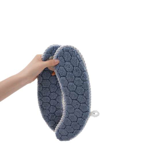 *Winter Thickened Flannel Toilet Seat Cover with Adhesive, W