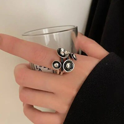 Vintage Exaggerated Massive Ring Geometric Flower Opening Ad