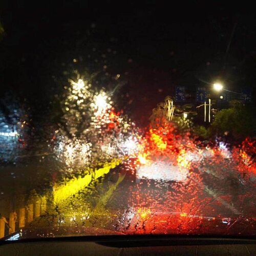 Automotive Glass Cleaner and Defogger Additive - Powerful Oi