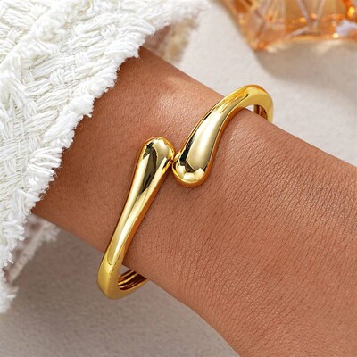 Hot Sale Exaggerate Individuality Metal Smooth Surface Water