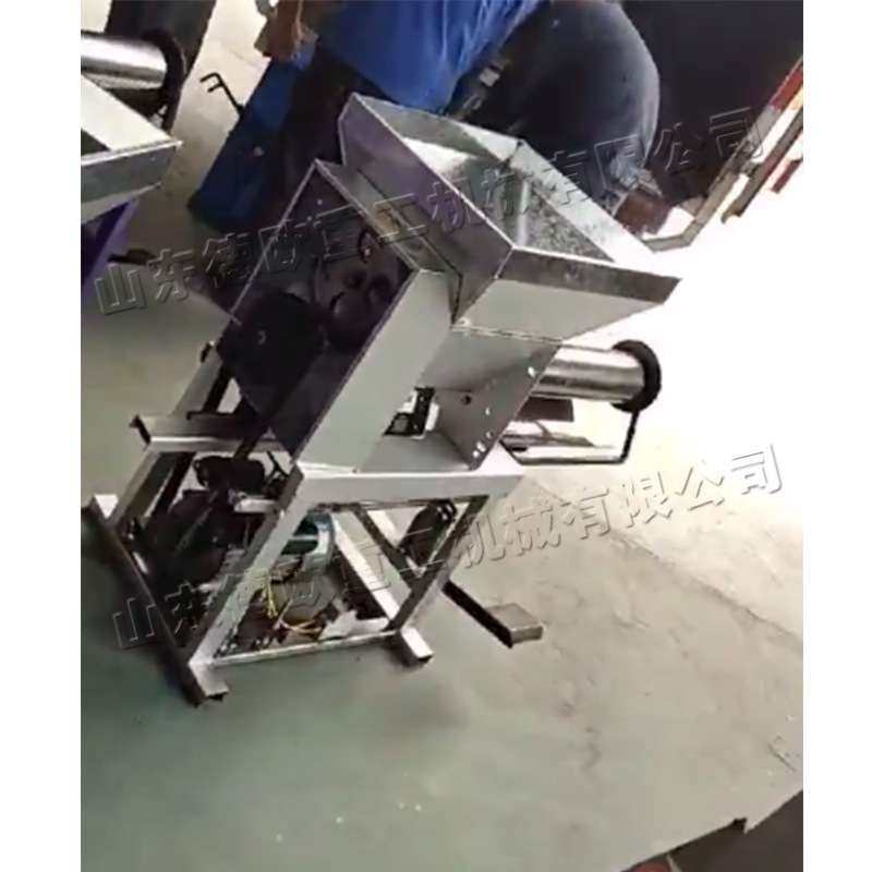 菌种装袋机 电磁离合自动装袋设备 小型木耳香菇蘑菇平菇袋装机