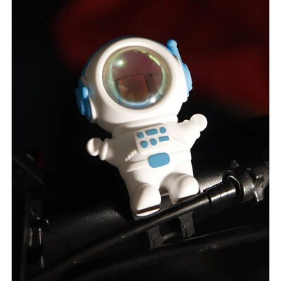 Innovative Astronaut-themed Bicycle Tail Light for Mountain