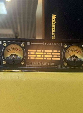 电平表VU拾音器节奏氛围灯RGB桌搭赛博朋克时钟电竞桌面摆件电子