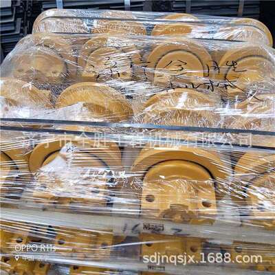 D65P推土机支重轮14X-30-00140 推土机工作泵 齿轮毂705-11-40010