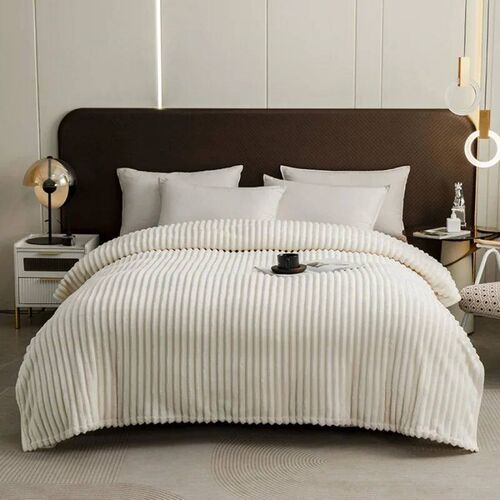 A pure white blanket, simple polyester rectangular, skin fri
