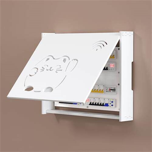 0J0 panel decorating a weak box masked Multimedia gate box w