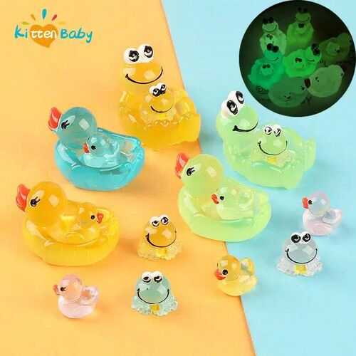 2pcs Luminous Duck Floating Animal Duck Floating Flashing In