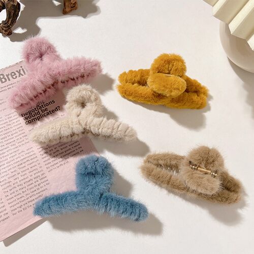 Spring Winter Faux Fur Hair Claw Elegant Acrylic Hairpins Pl