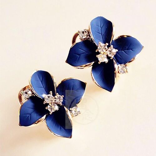 。Fashion femininity camellia flower oil dripping diamond ea