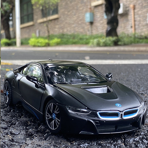 Free delivery RASTAR 1:24 BMW I8 alloy car model Diecasts &