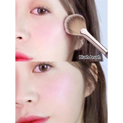 Powder blusher high gloss brush, soft hair, no powder, easy