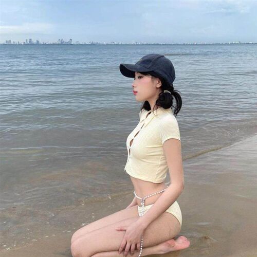 Swimsuit womens split striped bikini swimsuit with two