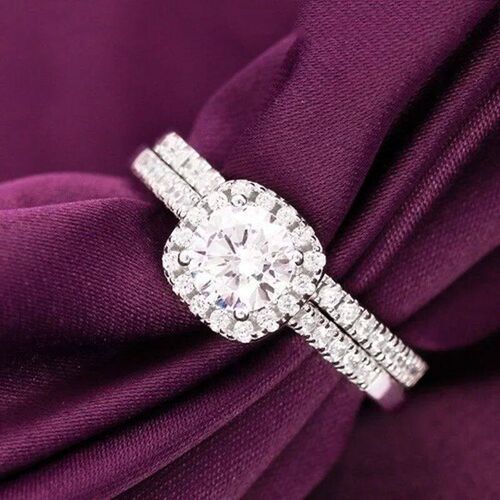 Classic Women Wedding Ring Set Metal Silver Color White Zirc