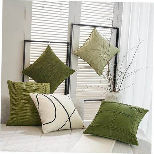 Light Luxury Green Home Sofa Throwing Pillow with Soft Deco1