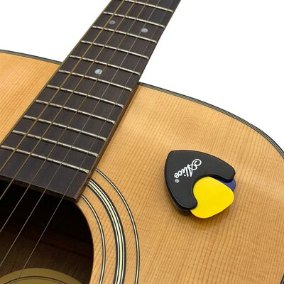 1 piece Alice Guitar Pick Holder Plastic Plectrum Case Media