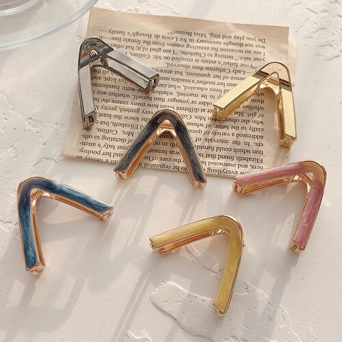 Chic V Shape Claw Clip Women Hair Clip Geometric Hair Clips