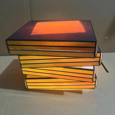 Stained Stacked Books Lamp 彩色塑料叠书灯 耶诞礼物 家居装饰