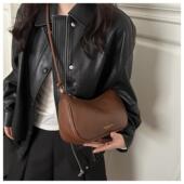 新款 通勤小方包 复古洋气单肩斜挎包小众感潮流女包休闲韩版