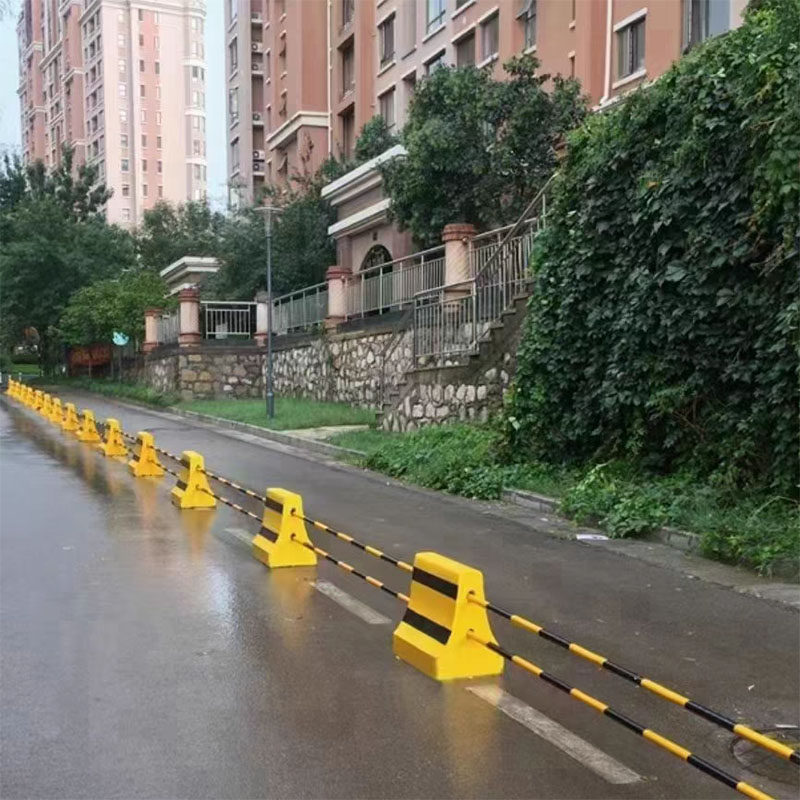 新泽西护栏 施工路障围挡围蔽基础墩 公共道路安全防撞隔离水泥墩