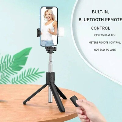 3 IN1 Blue-tooth Wireless Selfie Tripod With Fill Light Shut