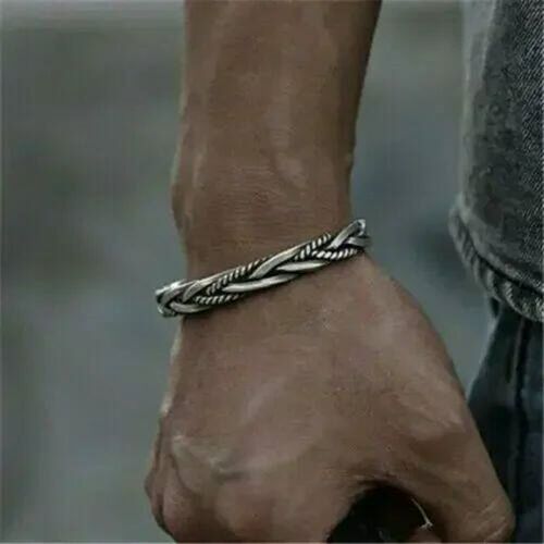 2023 New Simple Twisted Stainless Steel Open Bangles for Men