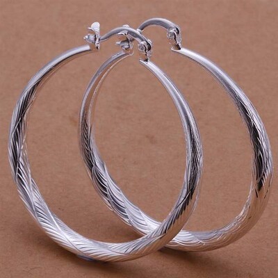 Silver color  top quality fashion design round women lady we