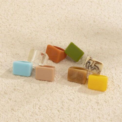 Temperament Colored Acrylic Ring New Fashion Women Geometric