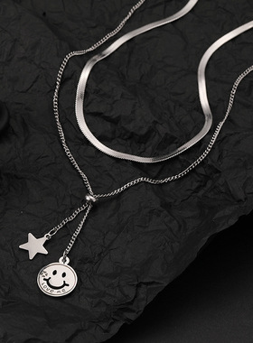 Personality smiling face Star Pendant male and female studen