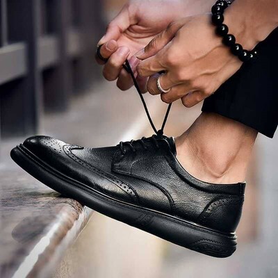 Autumn and winter brogue leather shoes carved casual top lay