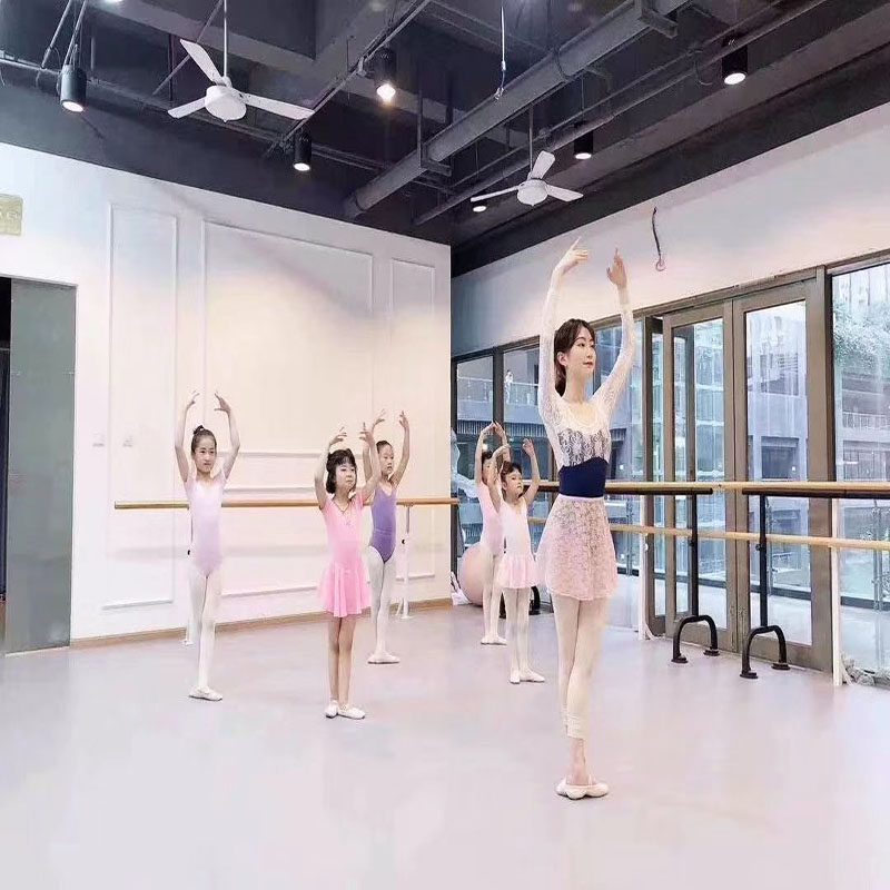 定制pvc塑胶地板健身房商用耐磨幼儿园乒乓球室地胶方舱医院地垫,居家布艺,家用脚垫,淘宝优惠券,粉丝福利购,淘宝优惠卷