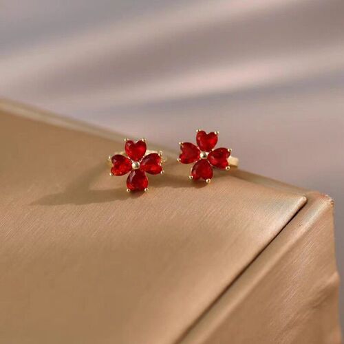 Red Zircon Flower Ear Buckles Are Compact And Suile For The