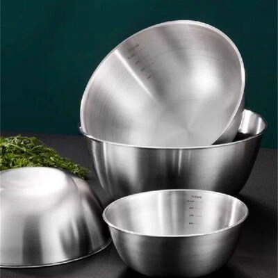 Set of 3 Functional Stainless Steel Bowls with Smooth Brims