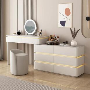奶油风梳妆台卧室简约2025新款轻奢实木收纳床尾化妆桌一体斗柜
