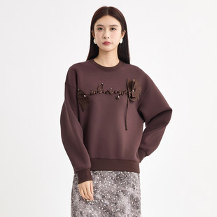 米诗薇2026春季新款时尚潮流立体字母装饰钉珠宽松设计感长袖卫衣