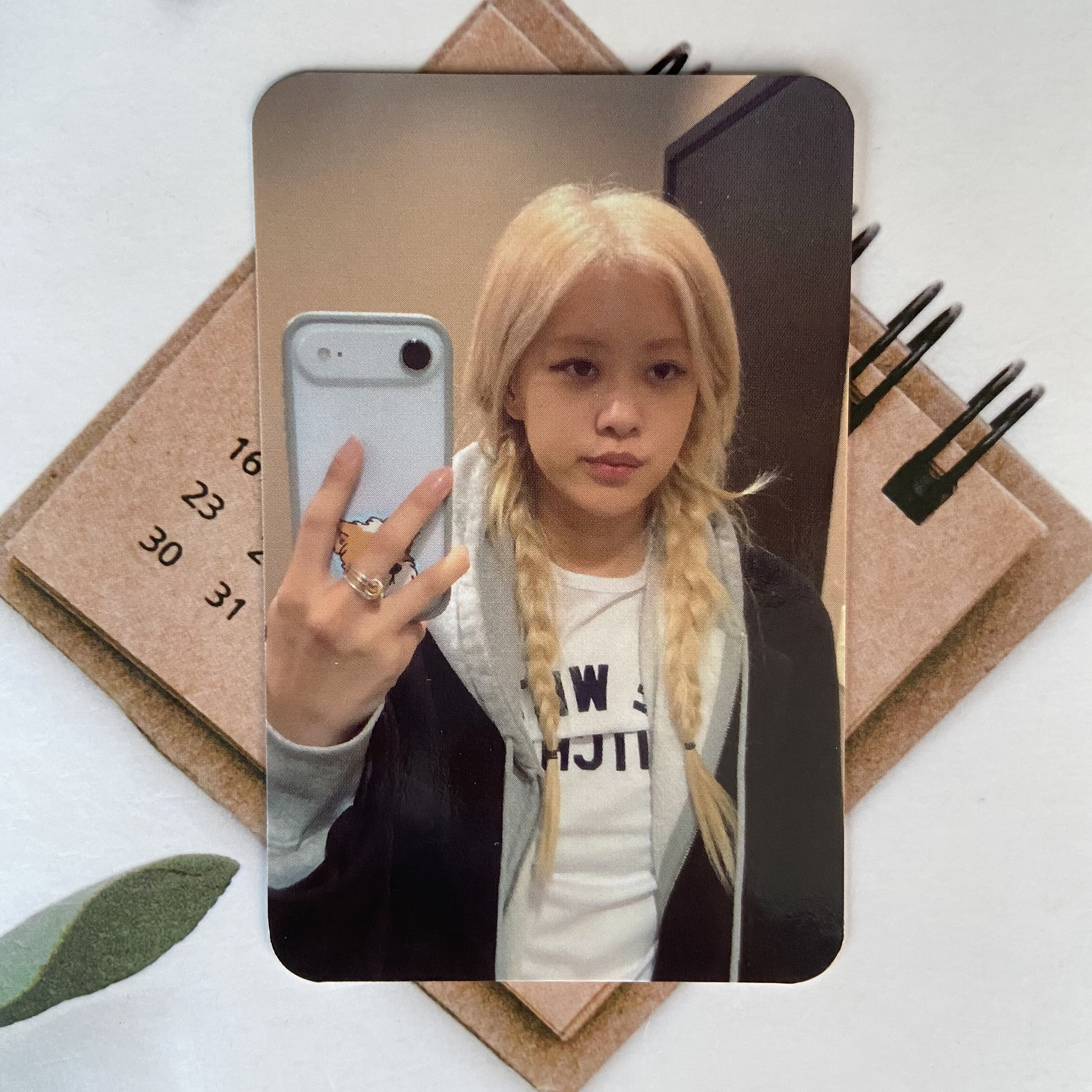 BLACKPINKRose官方周边特典卡图片