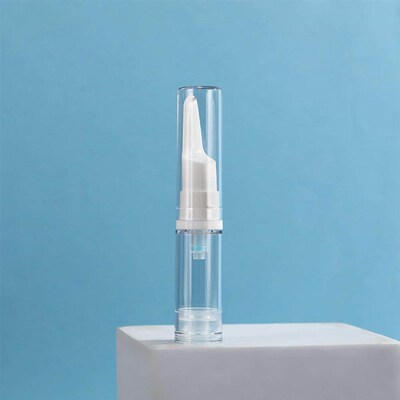 Duck-bill vacuum refillable bottle for foundation, portable