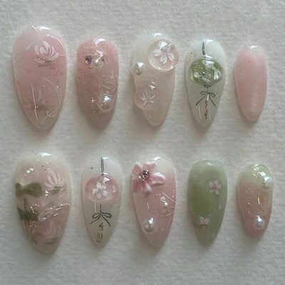 24pcs Press on Fake Nails Set Almond Wearable Simple French