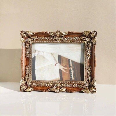 Vintage Carvings Resins Picture Frame for Living Room