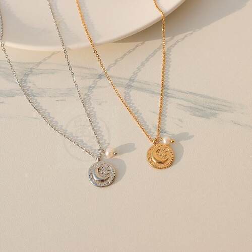 。Simple small fresh round small moon freshwater pearl neckl